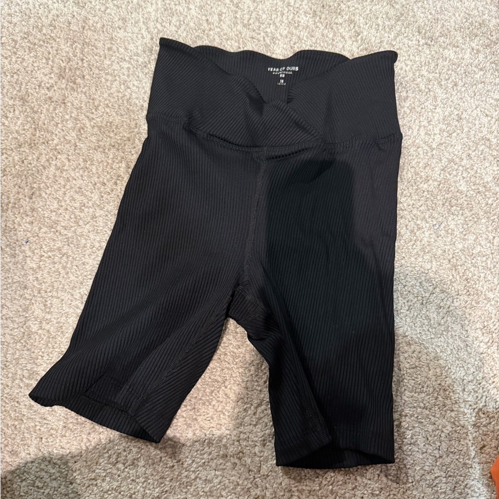 Years of Ours Black Women Biker Shorts